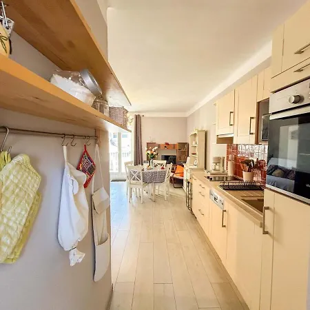 T2 Sur Le Port De Avec Garage