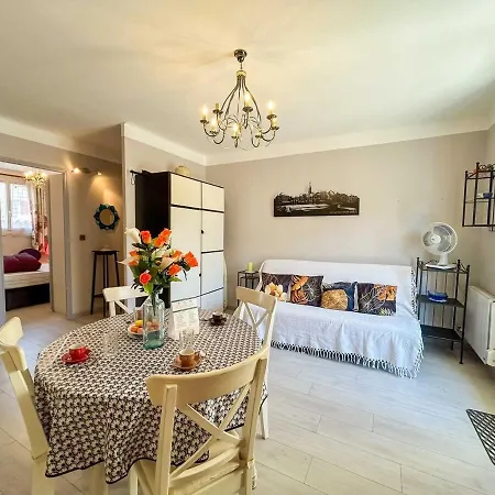 T2 Sur Le Port De Avec Garage ساناري سور مير