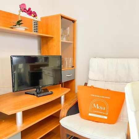 شقة T2 Sur Le Port De Avec Garage